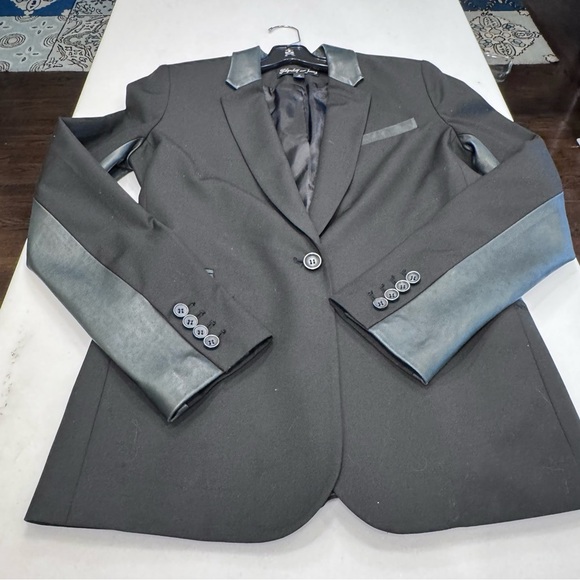 Elizabeth and James REVOLVE Women’s Black Blazer W/ Lamb Leather Trim Sz 4 - Picture 12 of 14